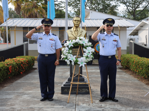 Ceremonia Militar en conmemoración del Día Nacional de los Derechos Humanos
