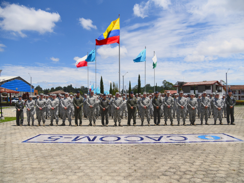 Cooperación Internacional: Fuerza Aérea de Chile visita el CACOM 5