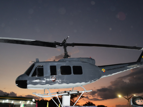 Helicóptero de la Base Aérea de Melgar ícono que representa el orgullo y la historia