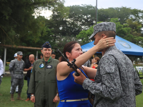 Nuevos jóvenes soldados juraron defender la patria 