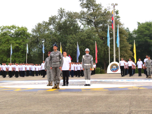   Ingresó el segundo curso de Soldados Profesionales de la Fuerza Aeroespacial Colombiana