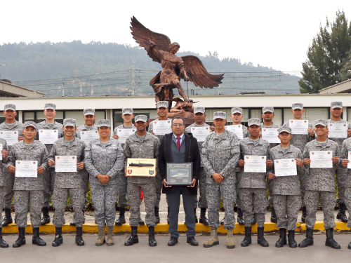 Soldado Profesional de Riohacha obtiene el primer puesto en curso de armamento terrestre