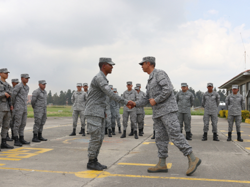 Soldado iniciará su formación como Suboficial de la Fuerza Aeroespacial Colombiana