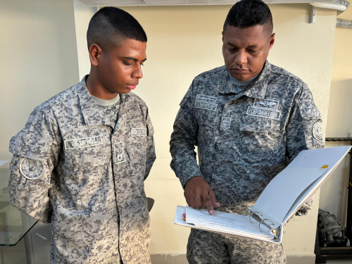 Soldados Profesionales apoyan misión de la Fuerza Aeroespacial en el Caribe