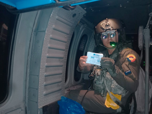 Desde el aire se promueve dejar las armas