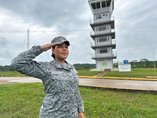 Primera Supervisora de Tránsito Aéreo en el Caquetá