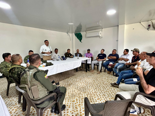 Encuentro estratégico interinstitucional para fortalecer la seguridad en Caquetá  