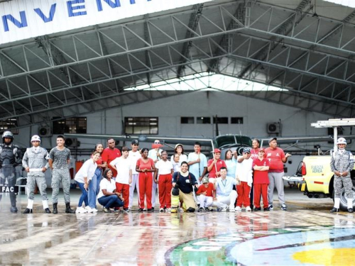 Compromiso y vocación “Así se va a las estrellas” en el  Grupo Aéreo del Caribe