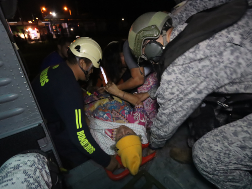 ¡Estamos con El Dorado!: cinco personas aisladas por el río Ariari fueron recuperadas