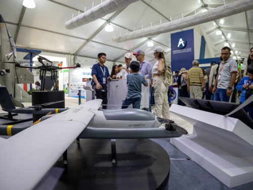 Más de 180 expositores internacionales en una muestra comercial de alto vuelo
