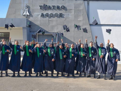 Forjando un mejor futuro: Soldados de la Fuerza Aeroespacial culminan el bachillerato 