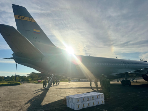 Más de 20 toneladas de ayudas humanitarias fueron transportadas a Inírida, Guainía