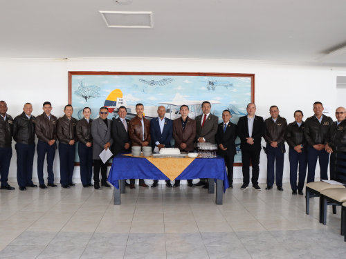 El Comando Aéreo de Mantenimiento conmemora el Día del Reservista de Primera Clase