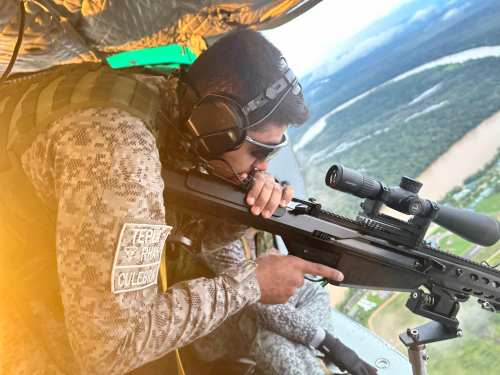 Entrenamiento especializado en alturas para proteger el suroriente colombiano