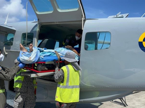 Oportuno traslado aeromédico a adulto mayor a Providencia