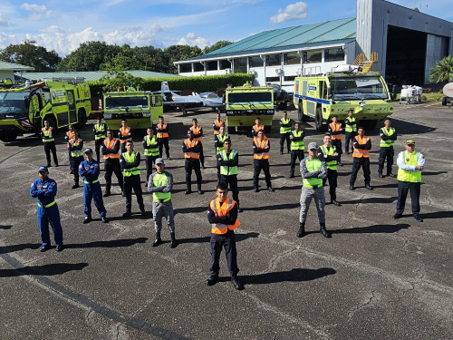 Futuros bomberos recibieron entrenamiento especializado en emergencias aeronáuticas