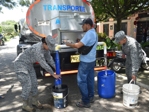 Comunidad salgareña recibió apoyo con suministro de agua tras daño en acueducto