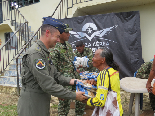 Apoyo institucional beneficia a más de 400 personas en La Chorrera, Amazonas