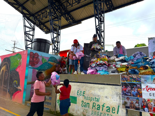 Unión de esfuerzos, lleva abrigo y bienestar a La Pedrera, Amazonas 
