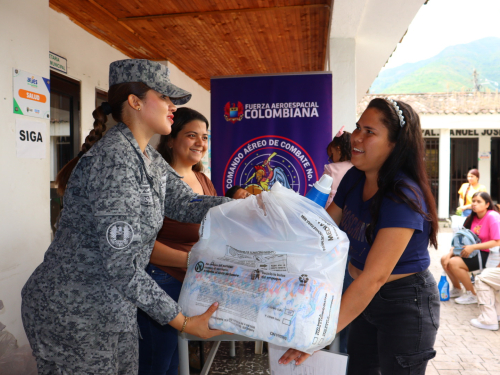 Ciudadanos vulnerables de Vijes recibieron apoyo humanitario