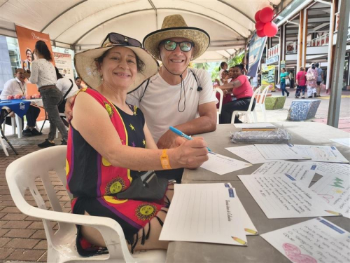 Comunidad sanandresana abraza  sus héroes con el "Correo de la Gratitud"