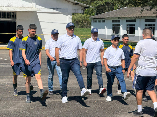 Profesionales al servicio de la Nación