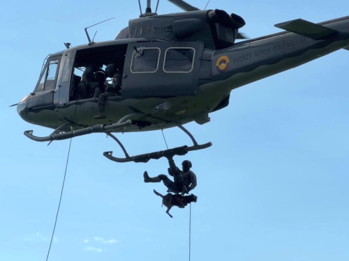 Así se desarrolla el entrenamiento de caninos para operaciones especiales