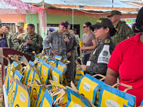 Operación Gratitud fortalece lazos con la comunidad de Leticia