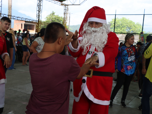 La navidad llegó al barrio Guatiquía de Villavicencio