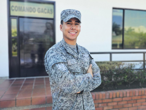 Más allá del uniforme, una vida al servicio de la comunidad