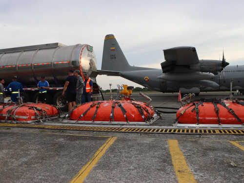 Continúa puente aéreo de abastecimiento de combustible en Mitú y Puerto Inírida