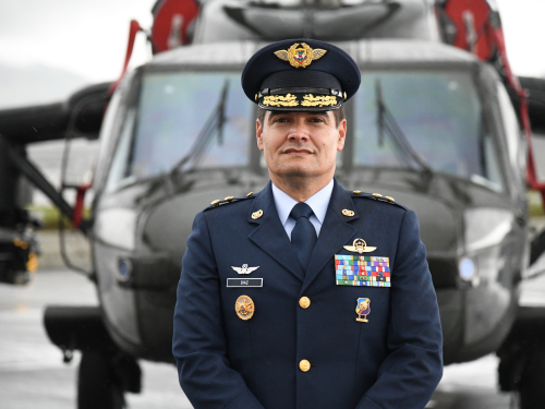 La casa de los helicópteros Black Hawk tiene nuevo comandante