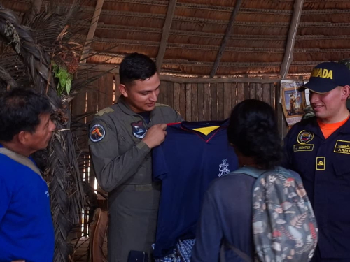 Manos solidarias llevan bienestar a la comunidad San Martín de Amacayacu,  Amazonas 