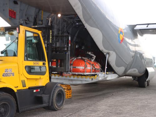 Transporte aéreo de combustible frente a desabastecimiento en Puerto Inírida y Mitú