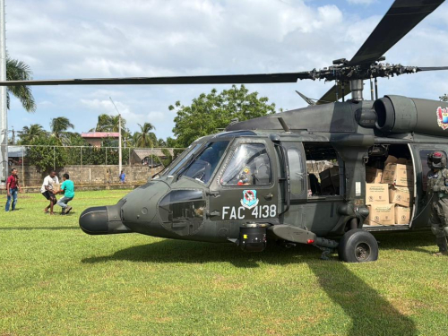 Apoyo aéreo beneficia comunidades de San Juan de Urabá afectadas por lluvias