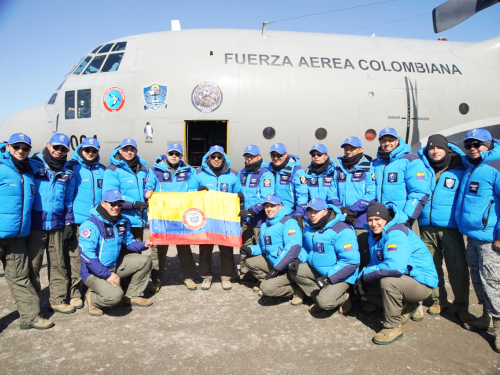 Capacidad polar y cooperación internacional en la Octava Campaña Antártica de la FAC
