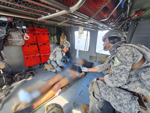  En helicóptero UH-60  Ángel trasladan joven herido por artefacto explosivo en Tibú 