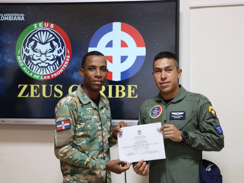 Colombia entrena a República Dominicana en Defensa aérea para enfrentar amenazas aéreas