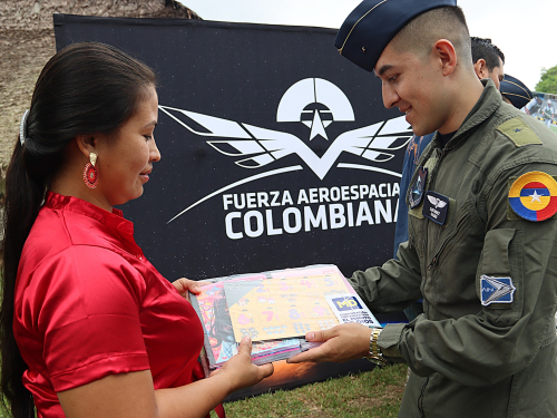 Entrega de ayudas educativas fortalece espacios de aprendizaje en Solano, Caquetá