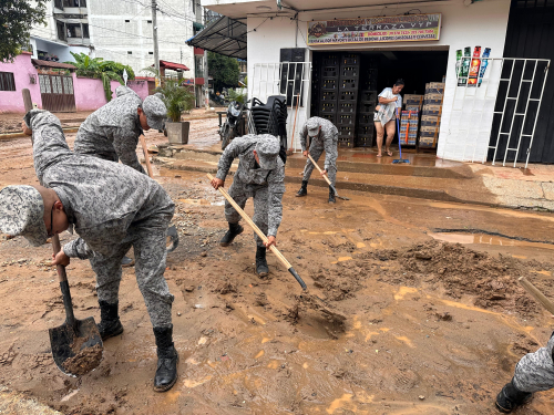 Fuerza Aeroespacial Colombiana apoya atención de emergencia en Melgar