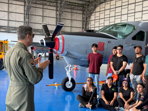 Una experiencia que acerca a los jóvenes al sueño aeroespacial
