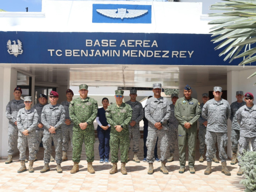 Visita estratégica fortalece integración militar en San Andrés