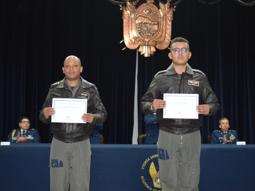 Militares colombianos impulsan capacidades de seguridad electromagnética en Ecuador