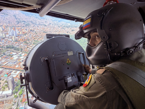 Misiones de perifoneo aéreo brindan tranquilidad a los votantes en Antioquia