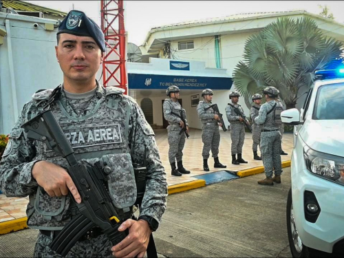 Monitoreo, patrullajes y vigilancia aérea fortalecen Plan Democracia en San Andrés
