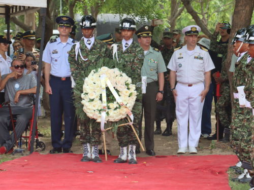 Héroes de la Nación y sus Familias fueron homenajeados en ceremonia militar
