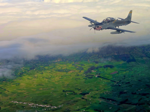 Vigilancia aérea permanente sobre vías de Nariño