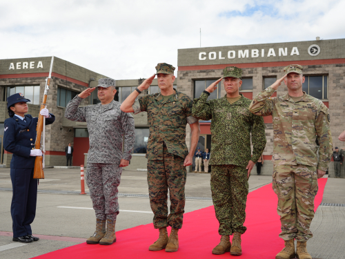 CATAM dio la bienvenida al Comandante del Comando Sur de EE.UU. en su visita Colombia