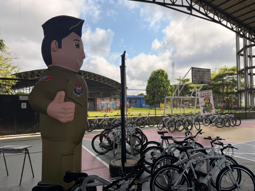 Transporte aéreo fortalece la movilidad escolar en Leticia