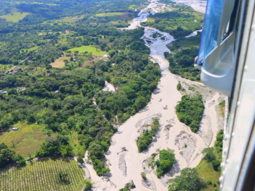 Fuerza Aérea vigila zonas afectadas por lluvias en el Meta